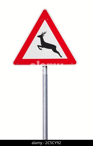 Cartello stradale isolato - pericolo di attraversamento di animali Foto Stock