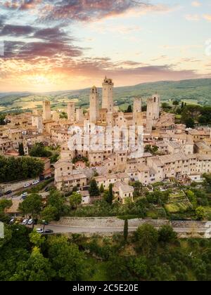 San Gimignano, città medievale dall'alto. Toscana, Italia Foto Stock