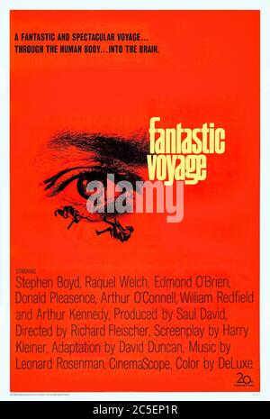 Fantastic Voyage (1966) diretto da Richard Fleischer e interpretato da Stephen Boyd, Raquel Welch, Edmond o'Brien e Donald Pleasence. Una troupe viene ridotta e inserita nel corpo di uno scienziato per salvargli la vita in questo memorabile classico fantascientifico senza spese. Fotografia di un poster originale del 1966 a un foglio completamente restaurato e con retro di lino. ***SOLO USO EDITORIALE*** credito: BFA / Twentieth Century Fox Foto Stock