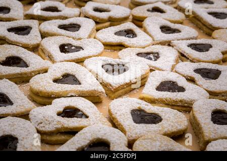 Natale curry Spitzbuben. Biscotti fatti in casa in bassa Baviera Germania Foto Stock