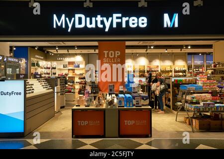MONACO, GERMANIA - CIRCA GENNAIO 2020: MyDutyFree storefront all'aeroporto di Monaco. Foto Stock