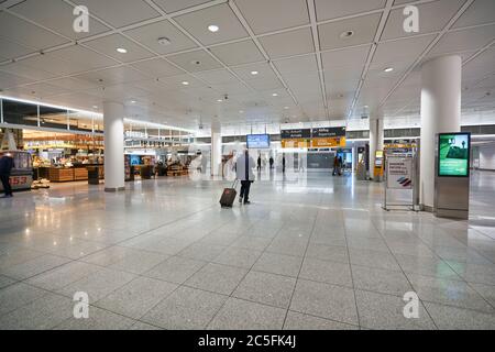 MONACO, GERMANIA - CIRCA GENNAIO 2020: Scatto interno dell'aeroporto di Monaco. Foto Stock