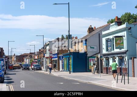 High Street, Hampton Hill, Borough of Richmond-upon-Thames, Greater London, England, Regno Unito Foto Stock