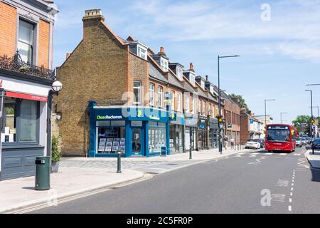 High Street, Hampton Hill, Borough of Richmond-upon-Thames, Greater London, England, Regno Unito Foto Stock