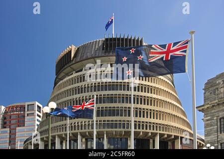 Edificio del Parlamento del Governo della Nuova Zelanda 'Beehive'. Lambton Quay, Wellington, Isola del Nord, Nuova Zelanda Foto Stock