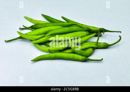 Una bella foto closeup di Green Chilis in India. Foto Stock