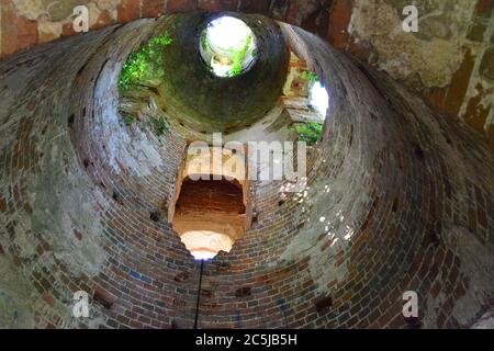 Ratton Monument nel Sussex occidentale. Conosciuto per il Paranormale, i suicidi e l'occulto. Foto Stock