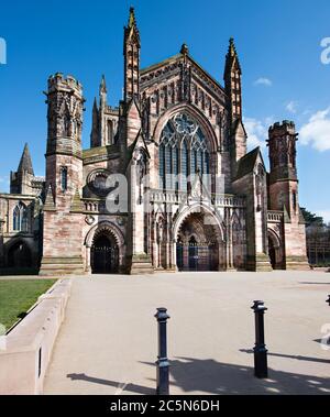 Vista sul fronte occidentale della cattedrale di Hereford Foto Stock