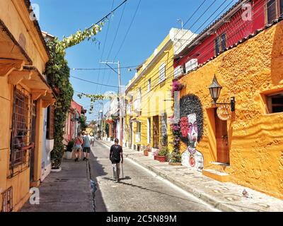 Strade colorate di Getsemani a Cartagena, Colombia Foto Stock