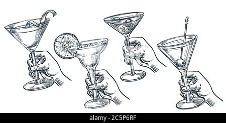 Bicchiere da presa umano con cocktail alcolico. Bicchiere di martini in mano. Illustrazione dello schizzo disegnata a mano dal vettore. Raccolta di bevande da bar. Bevande uomini Illustrazione Vettoriale