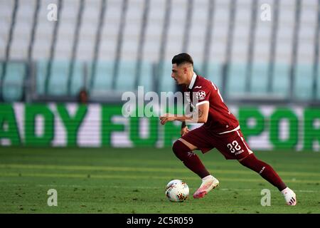 Torino (Italia) 4 luglio 2020 . Vincenzo Millico della Torino FC durante la Serie A match tra Juventus FC e Torino FC. Juventus FC vince il 4-1 rispetto al Torino FC. Credit: Marco Canoniero/Alamy Live News Foto Stock