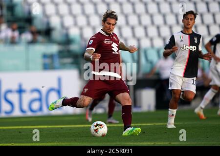 Torino (Italia) 4 luglio 2020 . Campionato Italiano di calcio Serie A. Lyanco del Torino FC in azione durante la Serie A partita tra Juventus FC e Torino FC. Juventus FC vince il 4-1 rispetto al Torino FC. Credit: Marco Canoniero/Alamy Live News Foto Stock