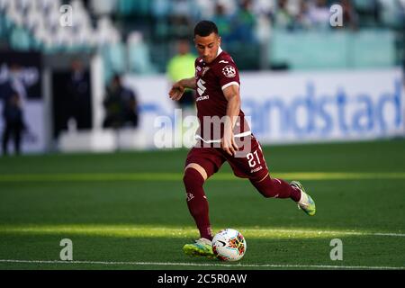 Torino (Italia) 4 luglio 2020 . Alejandro Berenguer della Torino FC in azione durante la Serie A partita tra Juventus FC e Torino FC. Juventus FC vince il 4-1 rispetto al Torino FC. Credit: Marco Canoniero/Alamy Live News Foto Stock