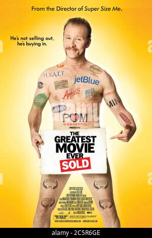 The Greatest Movie ever Sold (2011) diretto da Morgan Spurlock e interpretato da J.J. Abrams, Peter Berg, Paul Brennan e Noam Chomsky. Documentario sulla pubblicità, il branding e il posizionamento dei prodotti finanziato interamente attraverso questi mezzi. Foto Stock