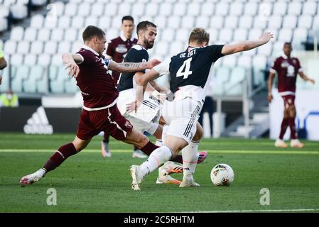 Torino, Italia. 04luglio 2020. Andrea Belotti di Torino in azione durante la Serie A Football Match Juventus FC vs Torino. Juventus ha vinto 4-1, allo stadio Allianz di Torino (Foto di Alberto Gandolfo/Pacific Press) Credit: Pacific Press Agency/Alamy Live News Foto Stock