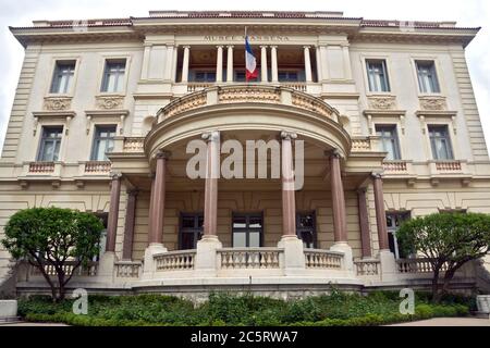 NIZZA, FRANCIA - 27 APRILE: Museo Massena (Musee Massena) il 27 aprile 2013 a Nizza, Francia. E' una delle attrazioni principali lungo la Promenade des Anglais. Foto Stock