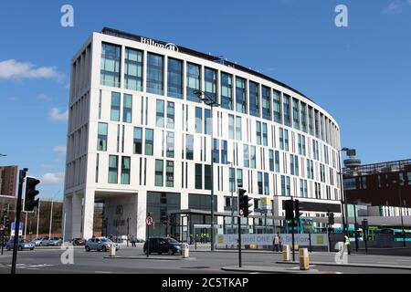 LIVERPOOL, Regno Unito - 20 Aprile 2013: Hilton hotel in Liverpool, UK. Hilton è la trentottesima più grande azienda privata negli Stati Uniti secondo Forbes. Foto Stock