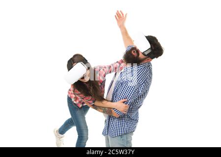 Concetto di famiglia VR. Padre e figlia in occhiali vr. Tecnologia moderna. Innovazione digitale. Realtà virtuale di papà e ragazza. Immaginazione e spazio informatico. Tecnologie future. Divertimento. Videogiochi. Foto Stock