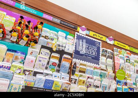 Miami Beach Florida,Walgreens,catena di farmacia,beni di consumo,prodotti al dettaglio,vendita case,merchandising,packaging,marche,prezzi,prezzi,sh Foto Stock