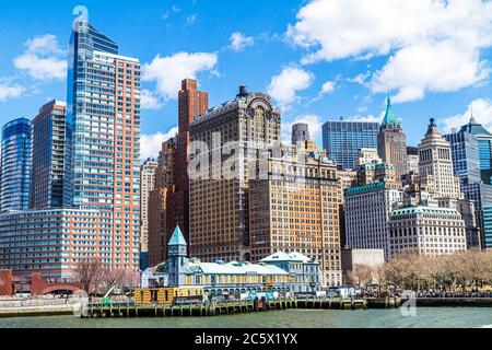 New York City,NYC NY Lower,Manhattan,Battery Park,Financial District,FIDI,New York Harbour,Harbour,Hudson River,statue Cruises,City Pier A,torre dell'orologio, Foto Stock