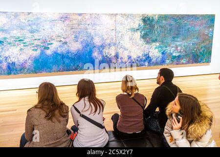 New York,New York City,NYC,Midtown,Manhattan,53rd Street,The Museum of Modern Art,MoMA,gallery galleries,galleries,dealer,commerciante,gallerista,exhibit ex Foto Stock