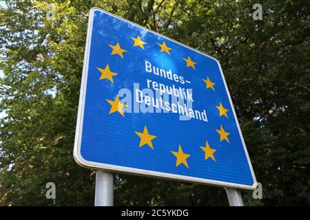 Zollschild an der Außengrenze der Bundesrepublik Deutschland Foto Stock