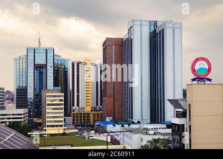 NAIROBI - AGOSTO 24: Quartiere centrale degli affari e skyline il 24 Agosto 2010 a Nairobi, Kenya. La maggior parte dei grattacieli di questa regione sono il quartatore principale Foto Stock