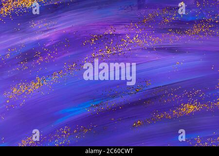 Finitura acrilica scura disegnata a mano in colore violetto con glitter dorato. Sfondo creativo. Foto Stock