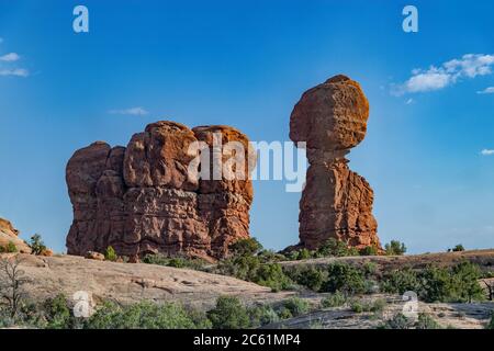 Roccia equilibrato, Arches National Park, Utah, Stati Uniti d'America Foto Stock