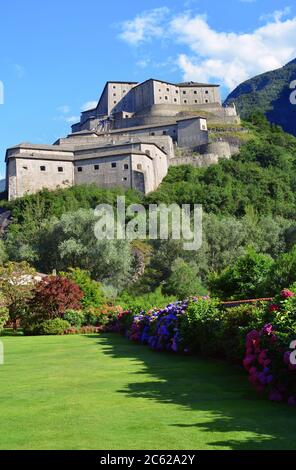 Bard, Valle d'Aosta/Italia- vista del Forte di Bard. Foto Stock