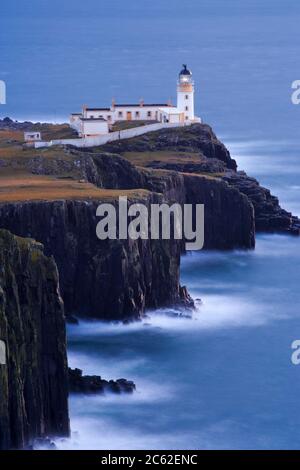 Neist Point lighthouse, Isola di Skye, Highland, Scotland, Regno Unito. Foto Stock