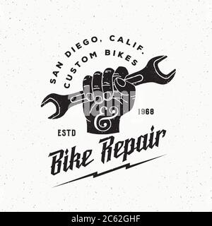 Cartello Vector Vector Vintage, etichetta o modello logo per riparazione bici. Illustrazione Vettoriale