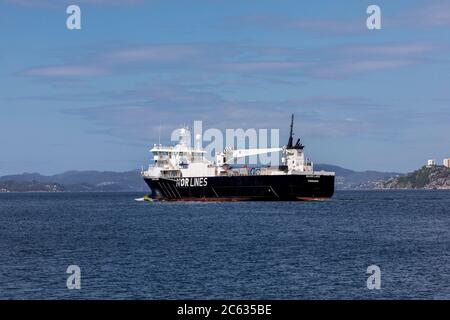 Nave da carico di rifer e progetto Silver Lake a Byfjorden, con partenza dal porto di Bergen, Norvegia. Foto Stock