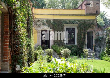 La casa del leader sovietico esiliato Leon Trotsky a Coyoacan, Città del Messico Foto Stock