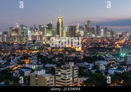 Lo Skyline di Manila, Filippine Foto Stock