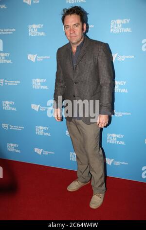 L'attore Brenden Cowell arriva sul tappeto rosso alla prima australiana della Rover al Teatro di Stato, 49 Market Street, Sydney. Foto Stock