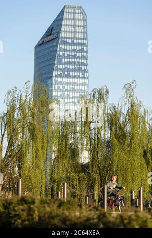 Italia, Lombardia, Milano, Biblioteca degli alberi e Torre dei Diamanti Foto Stock