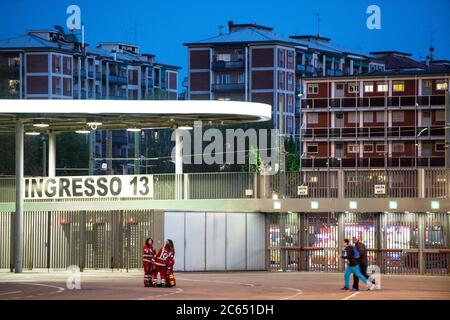 Italia, Lombardia, Milano, particolare del quartiere San Siro dallo stadio di calcio Foto Stock