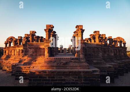 Paesaggio e attività della gente del posto in Kutch Gujarat India Foto Stock