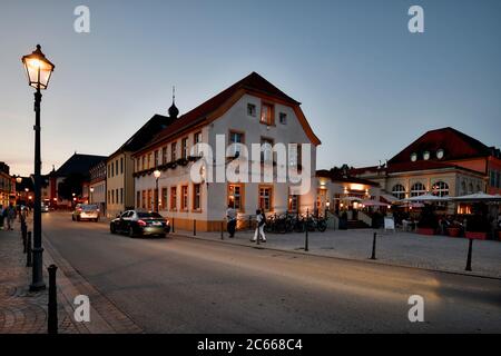 La birreria Schwetzinger ' to Knight', Schlossplatz, Schwetzingen, Electoral Palatinato, Baden-Württemberg, Germania Foto Stock