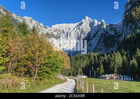 Scharitzkehlalm con Hoher Göll (2,522 m), Berchtesgaden, Berchtesgadener Land, alta Baviera, Baviera, Germania meridionale, Germania, Europa Foto Stock