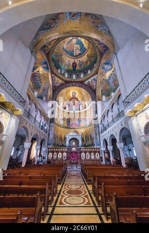 Stile bizantino Melkite Basilica greca cattolica di San Paolo nel comune di Harissa-Daraoun in Libano Foto Stock
