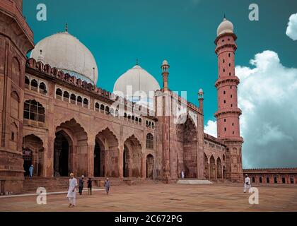 Vista panoramica di Taj ul Masajid, Bhopal, Madhya Pradesh, India Foto Stock