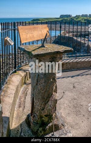 Meridiana del XVII secolo a Caal, nella zona est di Neuk di Fife, Scozia. VEDERE I DETTAGLI NELLA DESCRIZIONE. Foto Stock