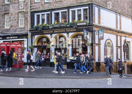 Diacon Brodies Tavern a Lawnmarket Street a Edimburgo, la capitale della Scozia, parte del Regno Unito Foto Stock