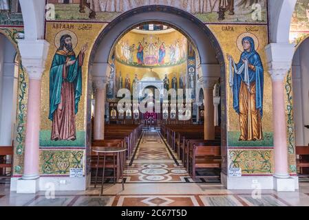 Stile bizantino Melkite Basilica greca cattolica di San Paolo nel comune di Harissa-Daraoun in Libano Foto Stock