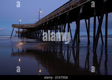 Molo di Pismo Beach al tramonto, California, USA Foto Stock