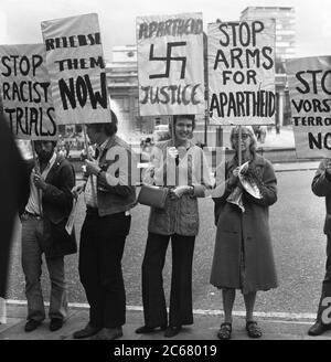 Protesta contro l'apartheid in Sud Africa, Londra, Regno Unito, 1971 Foto Stock