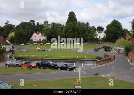 Vista sullo stagno e verde, Finchingfield, Essex Foto Stock