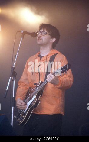 Lightning Seeds che si esibisce al Glastonbury Festival 1998, Worthy Farm , Pilton, Somerset, Inghilterra, Regno Unito. Foto Stock